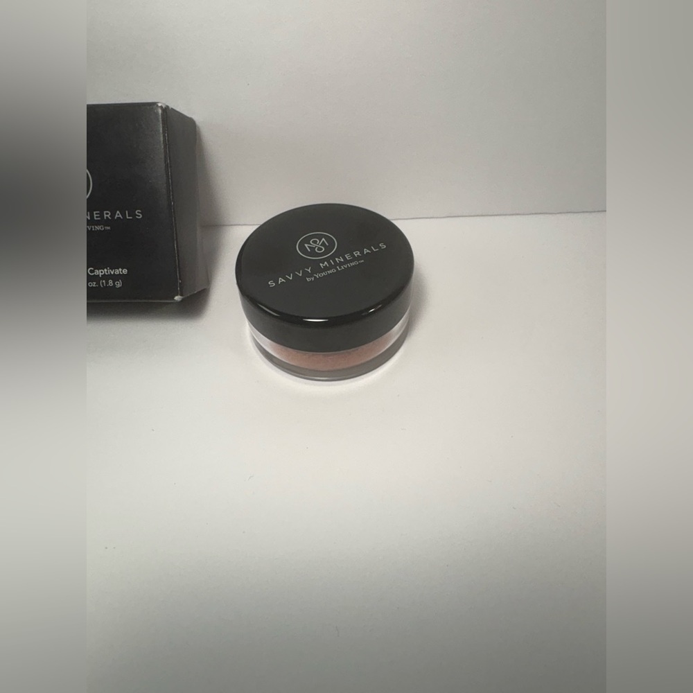 Savvy Minerals by Young Living Blush Captivate